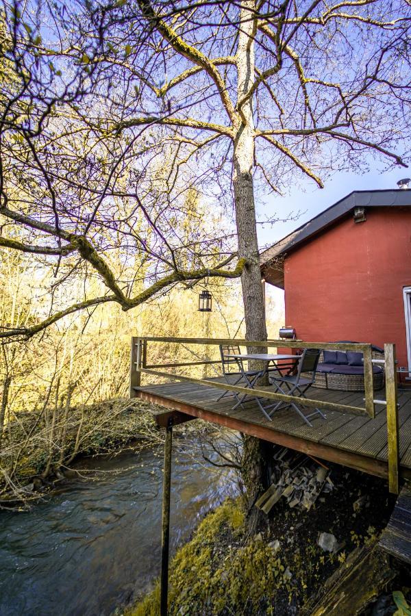 Le Lov'T - Suite Avec Jacuzzi Spontin Exterior foto