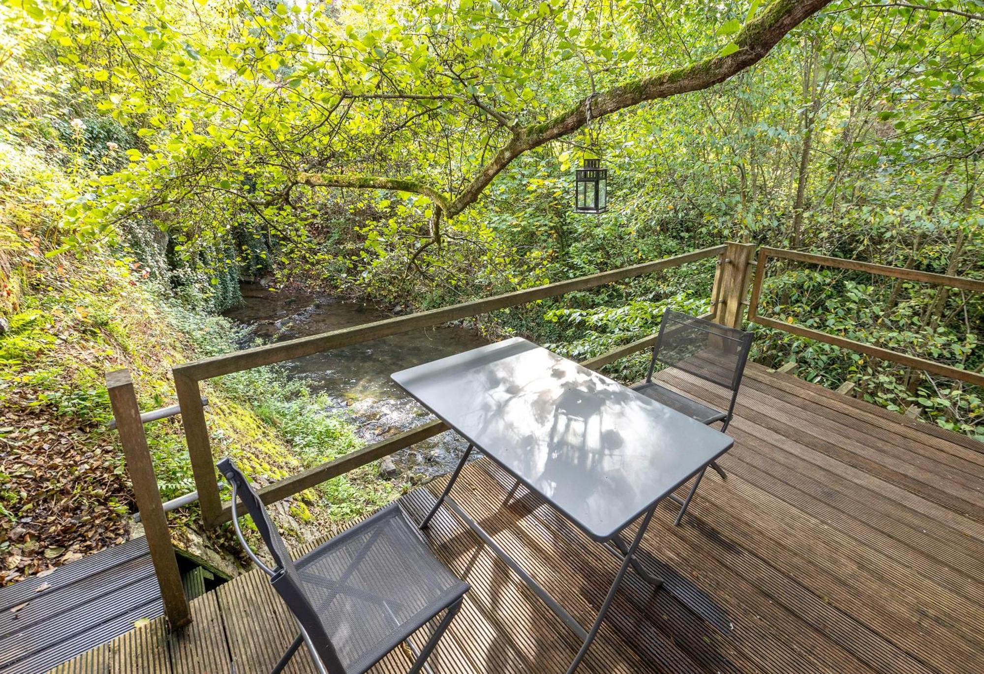 Le Lov'T - Suite Avec Jacuzzi Spontin Exterior foto