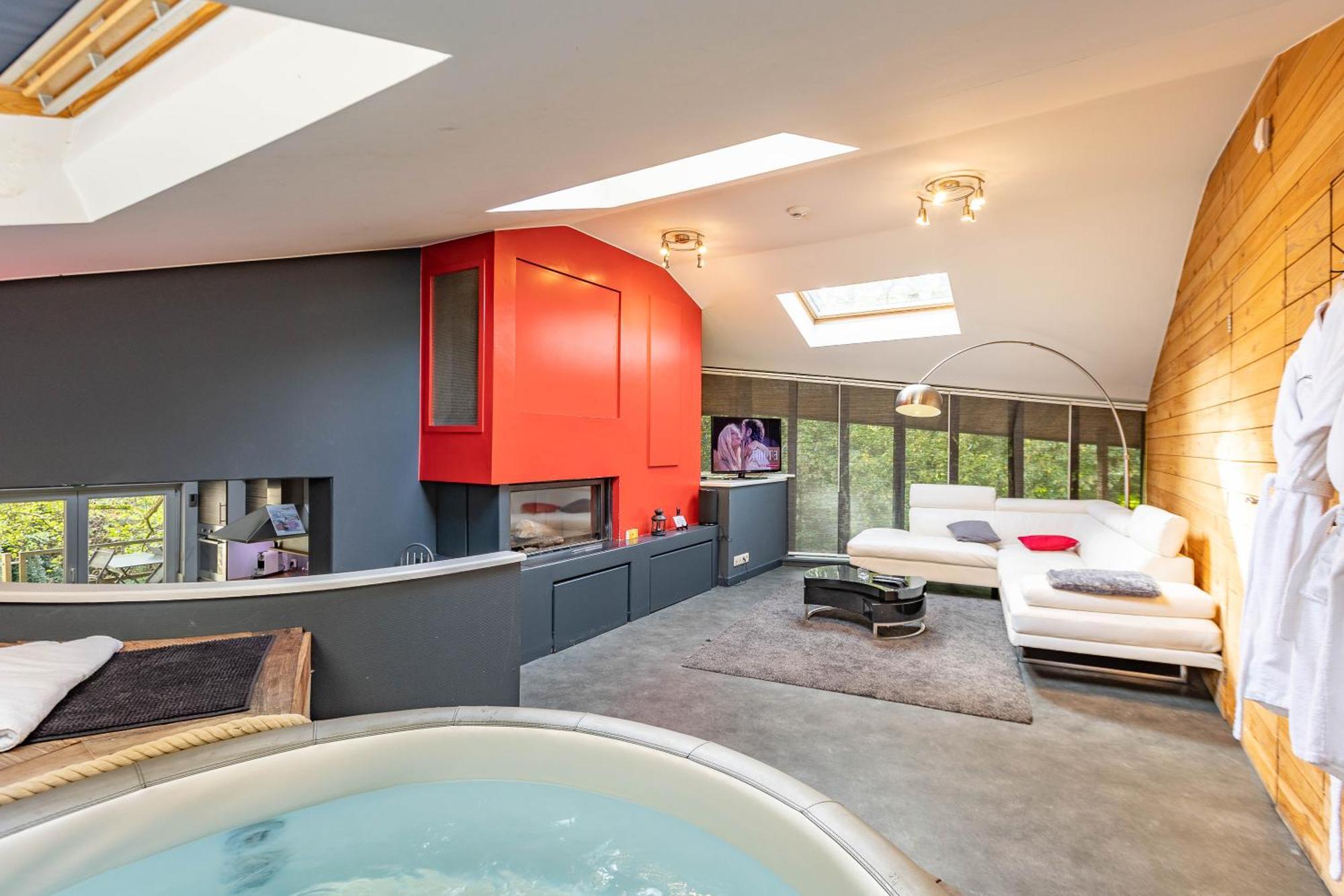 Le Lov'T - Suite Avec Jacuzzi Spontin Exterior foto