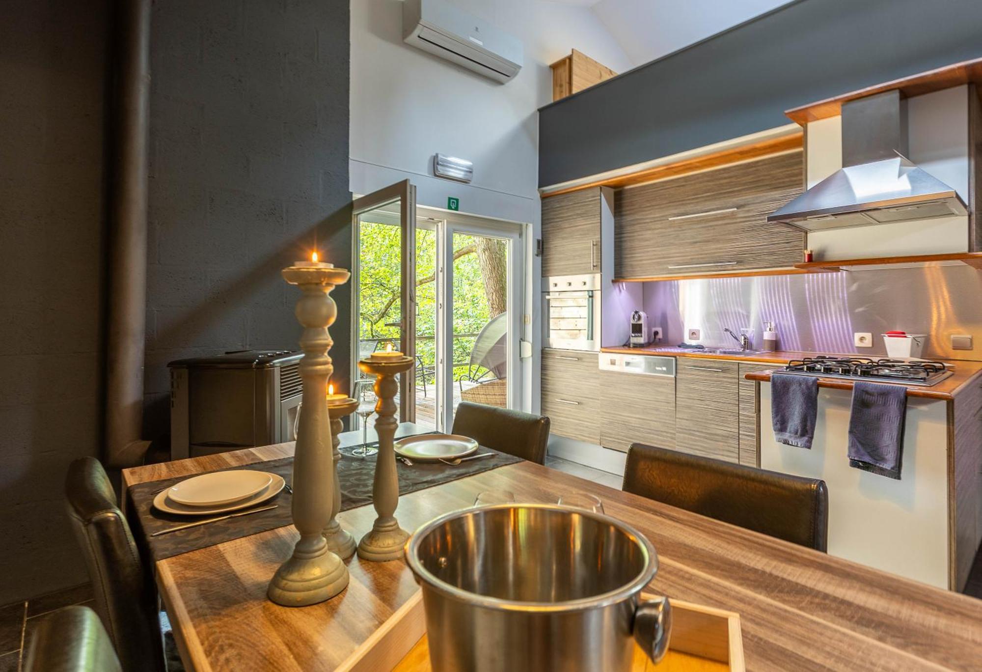 Le Lov'T - Suite Avec Jacuzzi Spontin Exterior foto