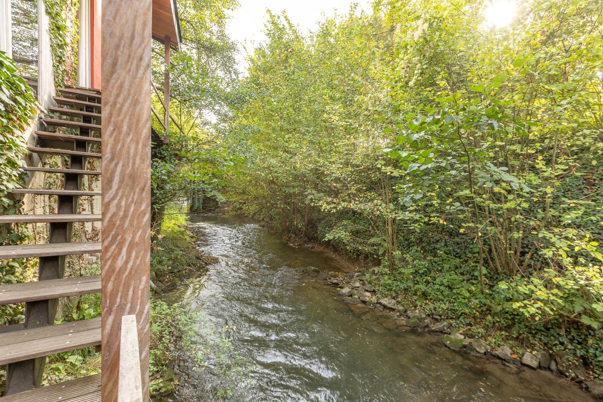 Le Lov'T - Suite Avec Jacuzzi Spontin Exterior foto